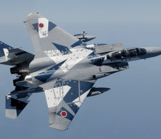 Japonya: Çin Savaş Uçakları Okinawa Yakınlarında F-15’lere Radar Kilidi Attı