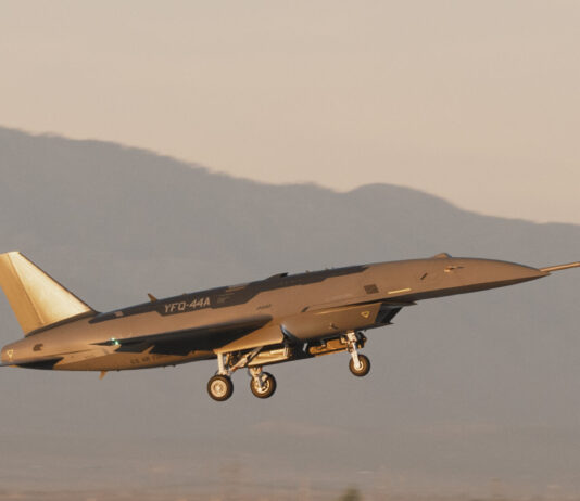 İnsansız “kanat adam”: Anduril YFQ-44A ilk uçuşunu duyurdu