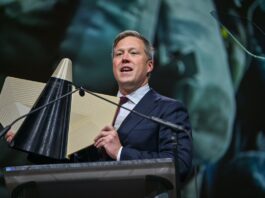 ABD Ordu Bakanı: “Savunma Şirketleri Pentagon’u Dolandırdı”