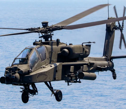 İran Shahed İHA’sı Hürmüz’de ABD Apache’sini düşürdü, mürettebat İDA ile kurtarıldı