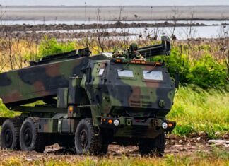 Tayvan, Çin’e bakan kıyıda HIMARS roketlerini denedi