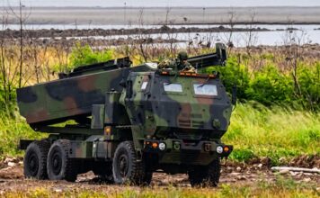Tayvan, Çin’e bakan kıyıda HIMARS roketlerini denedi