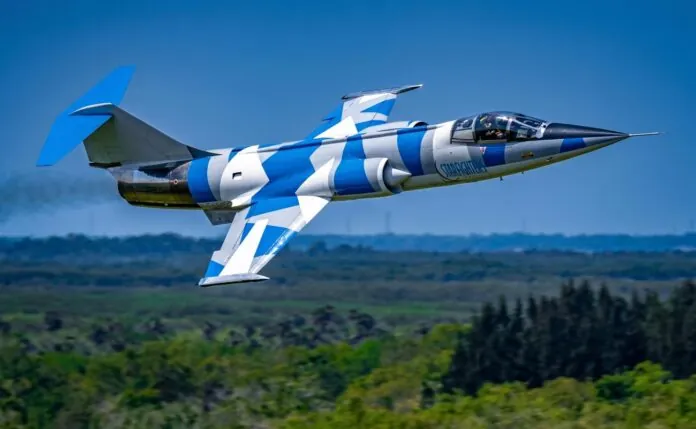 F-104
